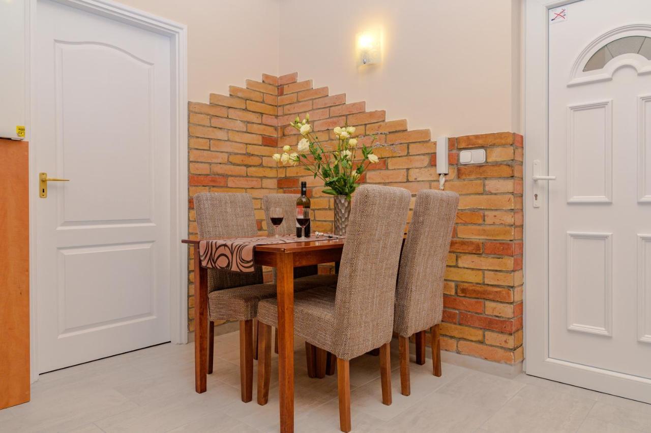 ILLÉS Apartmanok II. Hajdúszoboszló Exterior foto