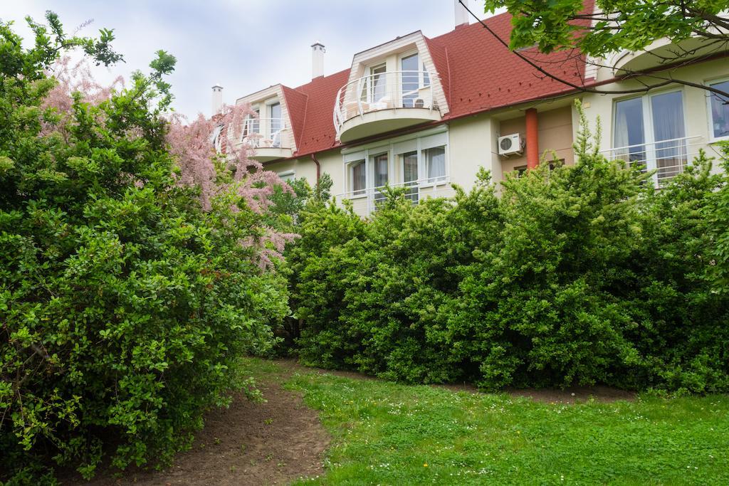 ILLÉS Apartmanok II. Hajdúszoboszló Habitación foto